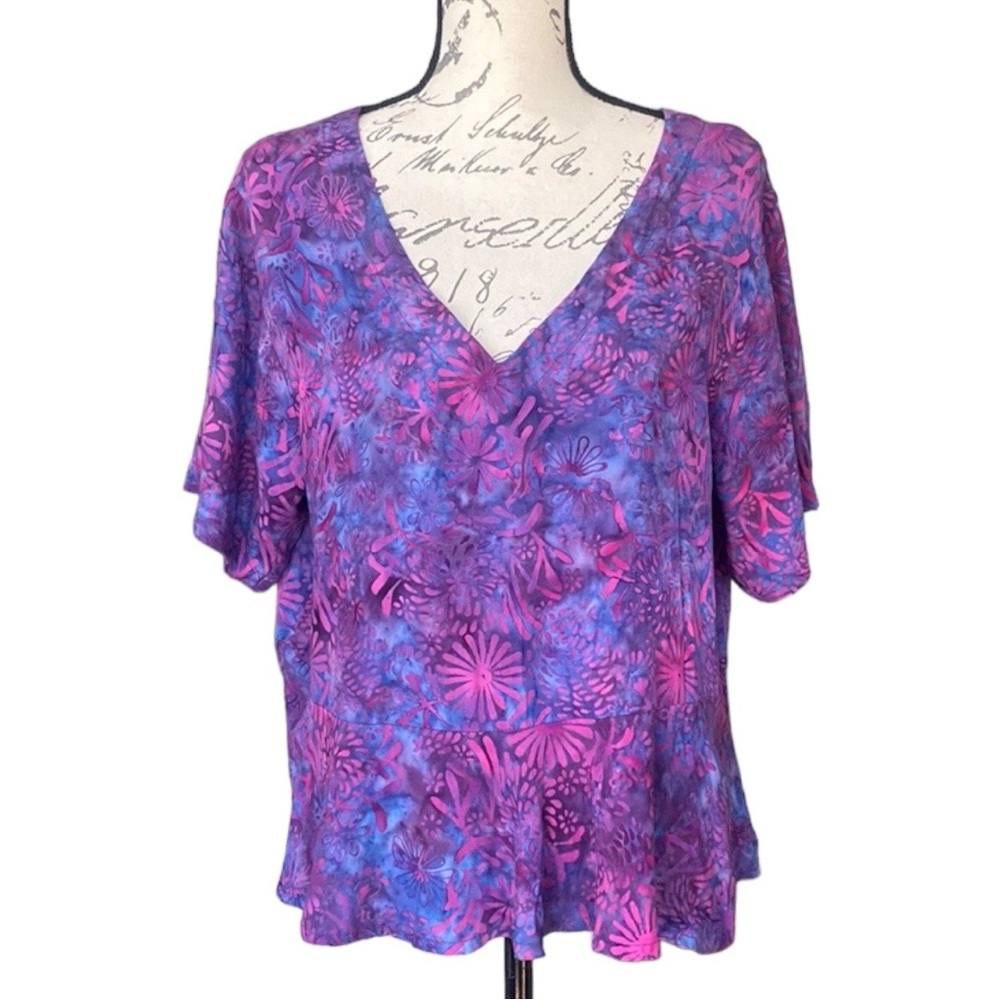 World Unique Floral Top